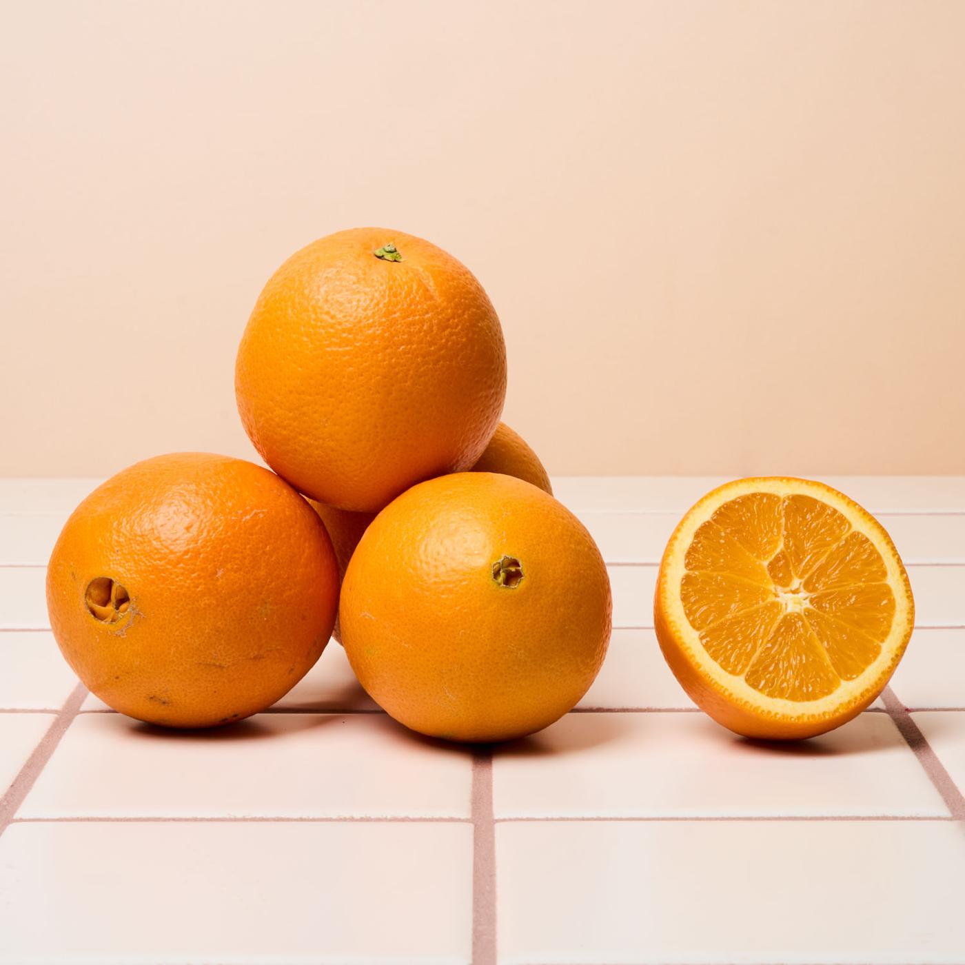Get Organic Heirloom Navel Oranges Delivered | Misfits Market