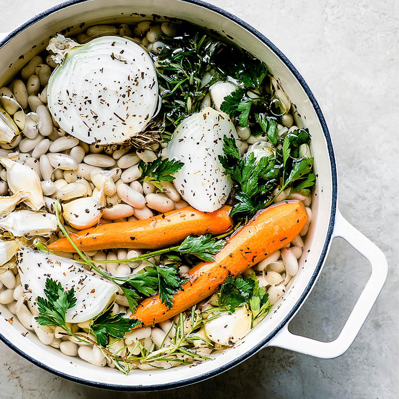 Get Organic Orange Carrots Delivered | Misfits Market