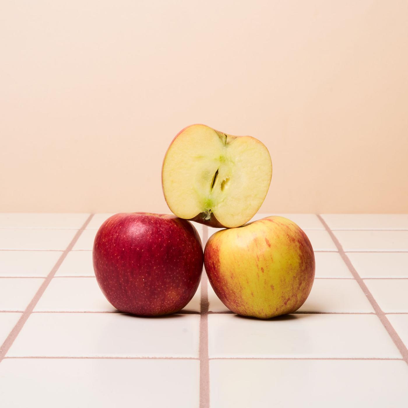 Get Organic Envy Apples Delivered | Misfits Market