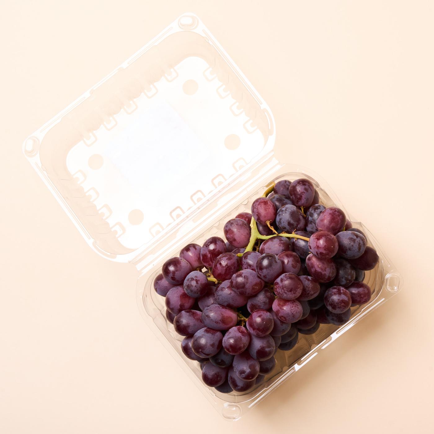 Get Red Seedless Grapes Delivered | Misfits Market
